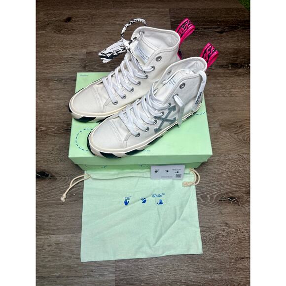 NEW in Box - Off-White Mid Top Vulcanized Sneakers - EU 39 Men main image 8